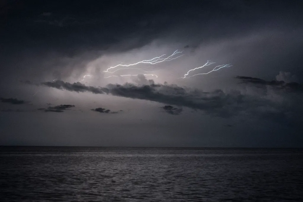 Catatumbói villámlás, Maracaibo-tó 