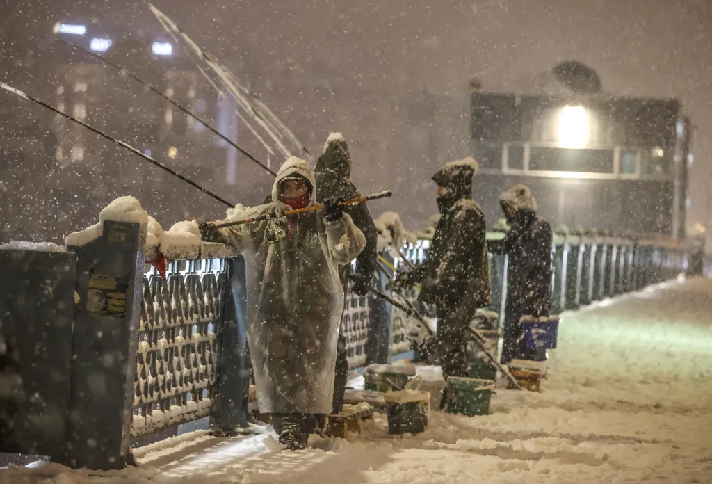 Havazás Törökországban  2022.01. 
 Heavy snow hits Turkiye’s Istanbul 2022,cold,Istanbul,snow,snowfall,winter Horizontal 