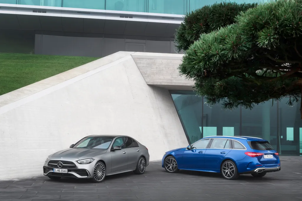 Mercedes-Benz C-osztály 2021

Mercedes-Benz C-Class, 2021 as of 02 02 - 2021 Mercedes-Benz Cars C-Class Daimler Global MediaSite The new Mercedes-Benz C-Class: Saloon and Estate: This is how inspiring the comfort zone can be Sedan MediaSite Brands & Produ