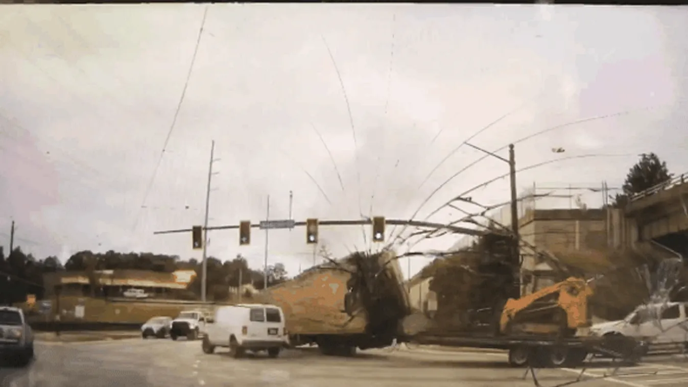 Accident on Atlanta road caught on camera [Dash Cam] 