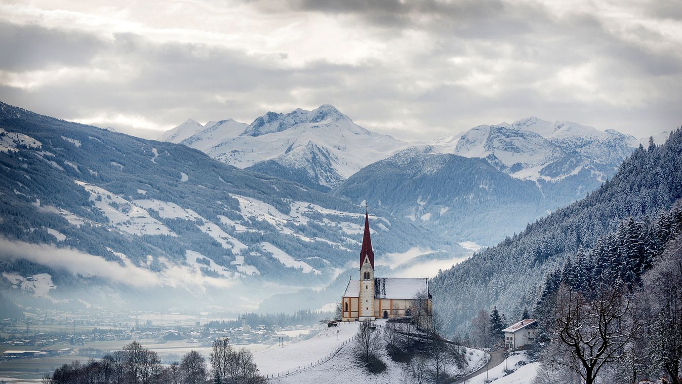 Zillertal Ausztria Utazás Szánkózz, korcsolyázz és mássz meg egy jégtornyot Ausztriában! 