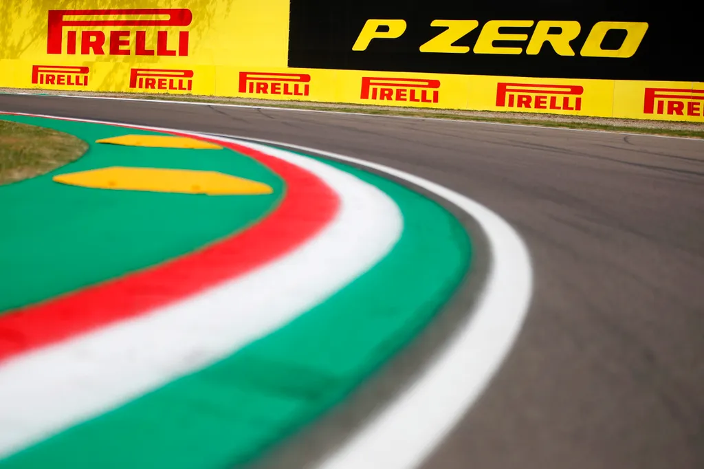 Forma-1, Emilia Romagna Nagydíj, Pirelli logo, Autodromo Internazionale Enzo e Dino Ferrari 