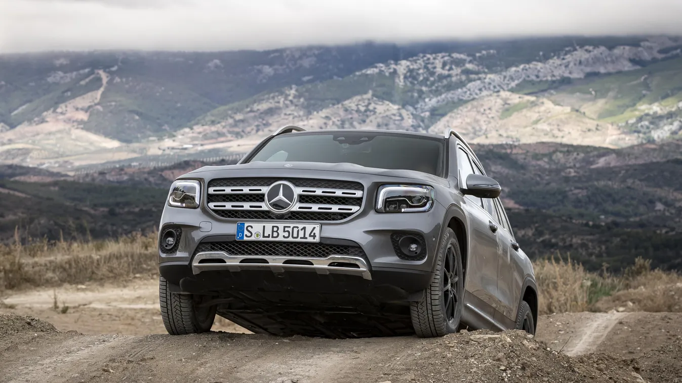 Mercedes-Benz GLB und Mercedes-AMG GLB 35 / Andalusia 2019

Mercedes-Benz GLB and Mercedes-AMG GLB 35 / Andalusia 2019 Mercedes-Benz Cars GLB The new Mercedes-Benz GLB and the new Mercedes-AMG GLB 35 4MATIC: For family & friends Daimler Global MediaSite M