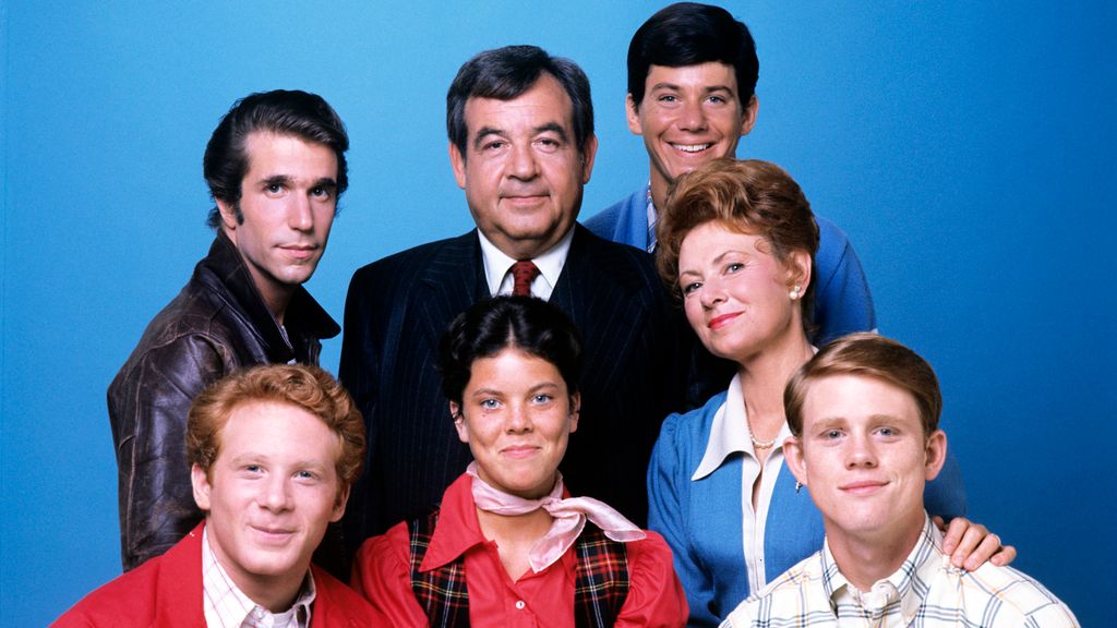 HAPPY DAYS UNITED STATES - JULY 10:  HAPPY DAYS - Gallery - Season Three - 7/10/75 Henry Winkler, Tom Bosley, Anson Williams, Marion Ross, Ron Howard, Erin Moran, Donny Most  (Photo by ABC Photo Archives/ABC via Getty Images) 