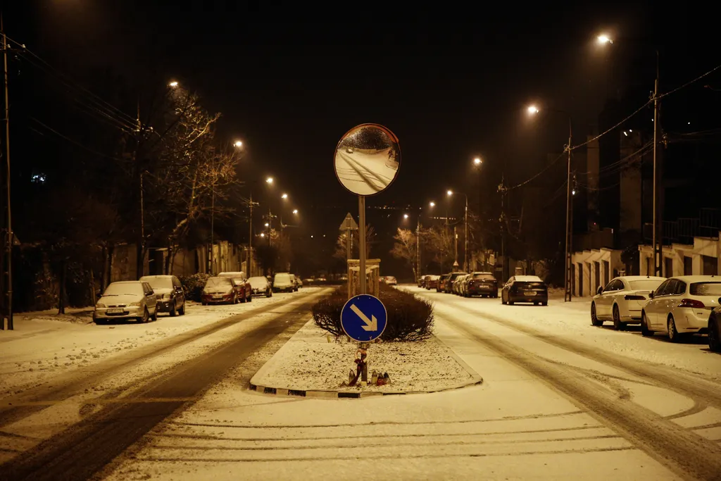hó, havazás, hóesés, hajnal, időjárás, Budapest, 2021.02.11. 