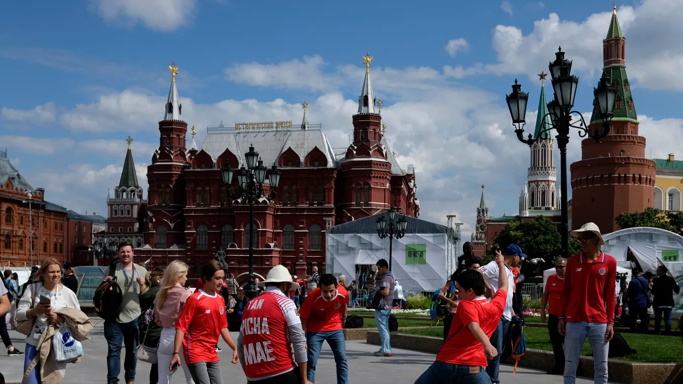 Fans at Red Square - FIFA 2018 World Cup NurPhoto General News Human Interest FIFA World Cup Russia FIFA World Cup RED SQUARE June 13 2018 13th June 2018 Moscow Iranians Fan Red Square Moscow Athmosphere 