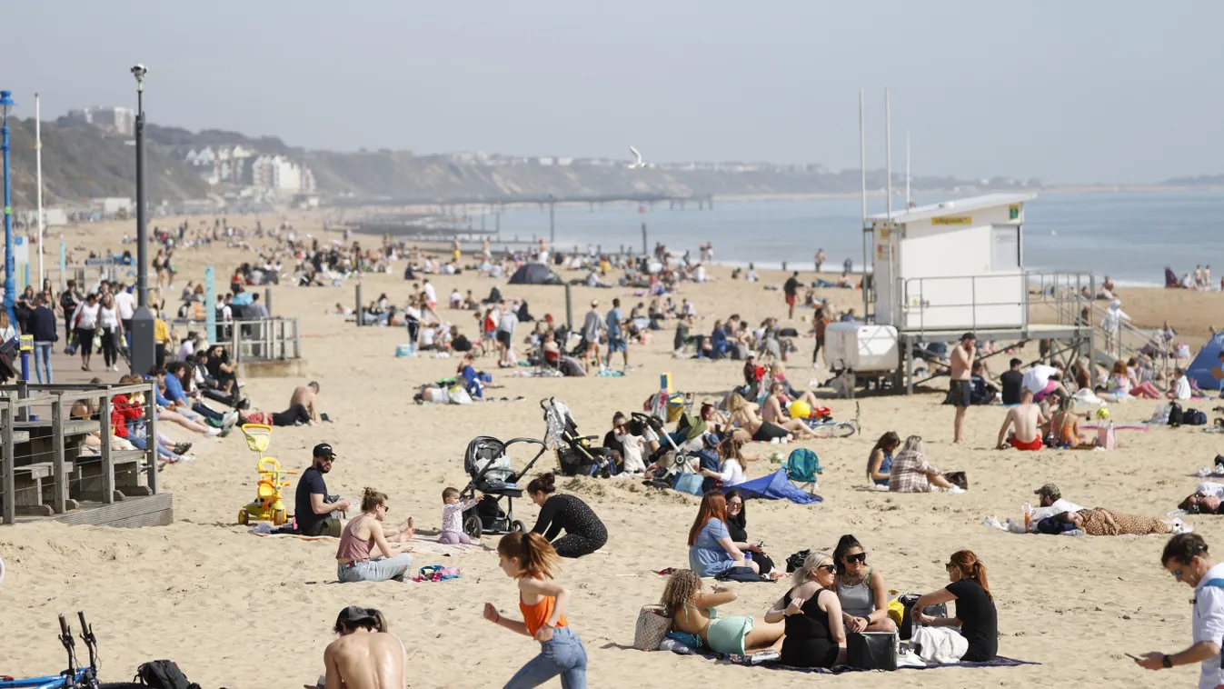 Bournemouth strand március 