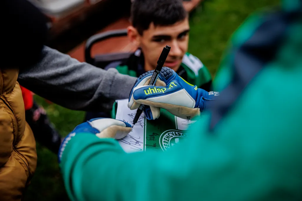 Ments Életet Közhasznú Alapítvány, találkozó, Fradi, Ferencváros, gyerek, gyerekek, futball, labdarúgás, közönség 