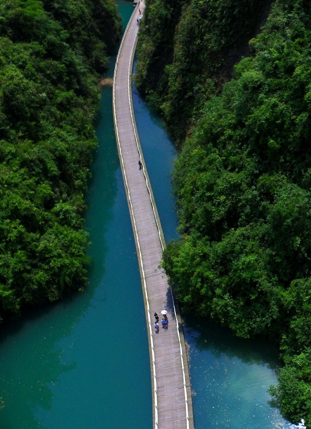 Shiziguan folyó híd Sicekuan Kína 