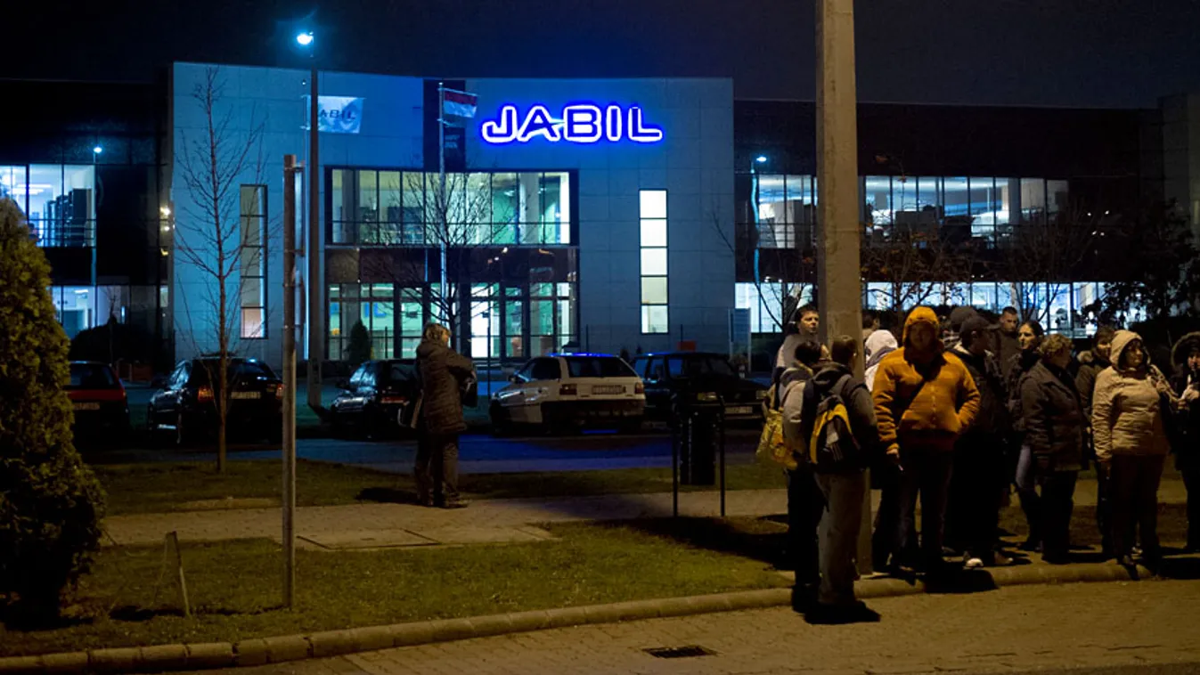 Elbocsátanak hétszáz embert a tiszaújvárosi Jabil gyárból, elektronikai üzem