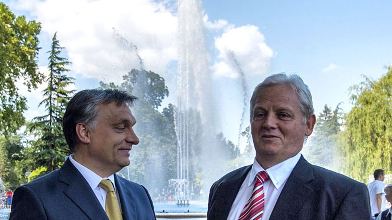 Orbán Viktor és Trlós István a felújított margitszigeti szökőkút avatásán 2013. július 1-jén, Orbán Tour