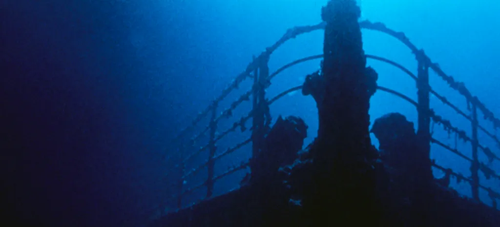 Titanic epave bateau proue panoramic WRECK BOAT BOW 