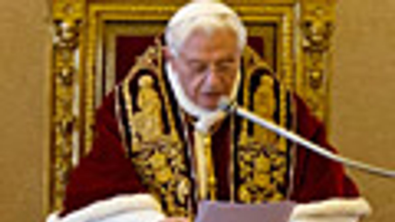 XVI. Benedek pápa bejelenti lemondását a Vatikánban