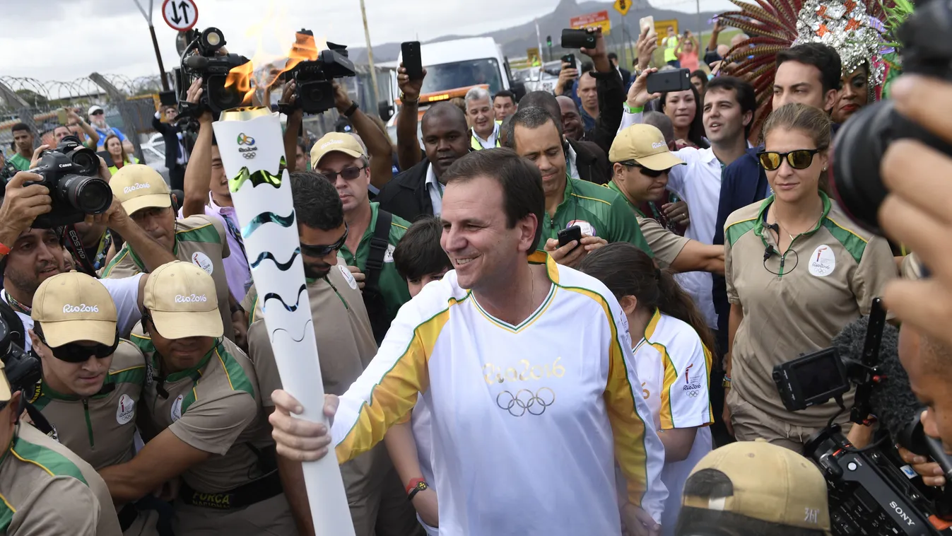 The Olympic Flame Arrives In Rio De Janeiro Rio De Janeiro Rio De Janeiro 2016 Brasil Brasil 2016 Sports Olympics Olumpic Games Games TORCH Olympic Flames People BOAT Maracana Torch Relay 3 August 2016 3rd August 2016 NurPhoto 