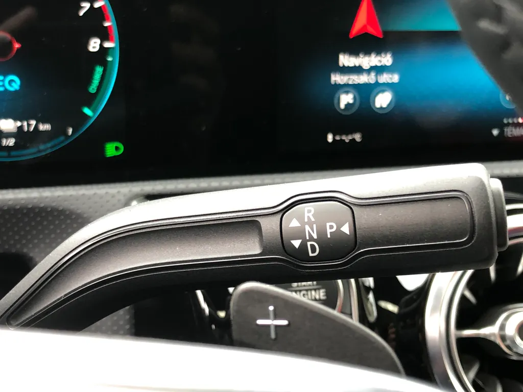 Mercedes-Benz CLA Shooting Break 250e Plug-in Hybrid teszt (2021) 