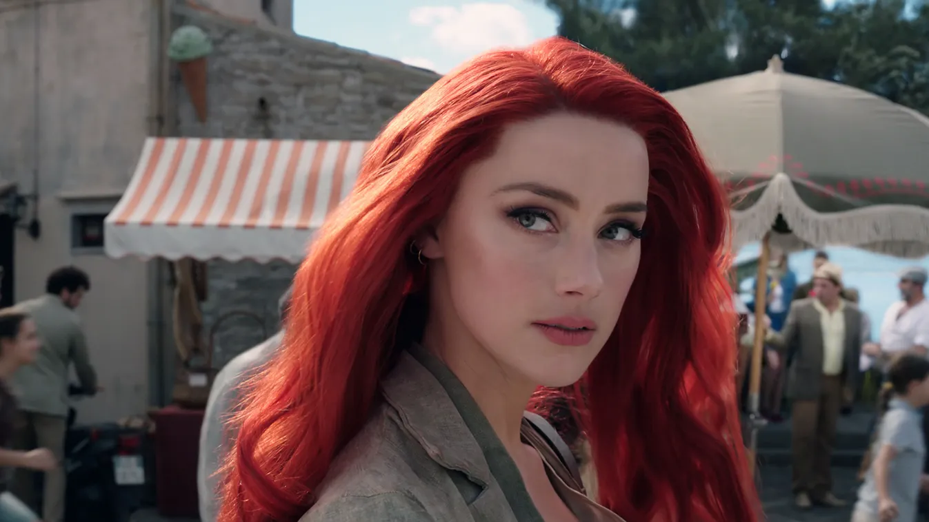 Aquaman rousse red hair 