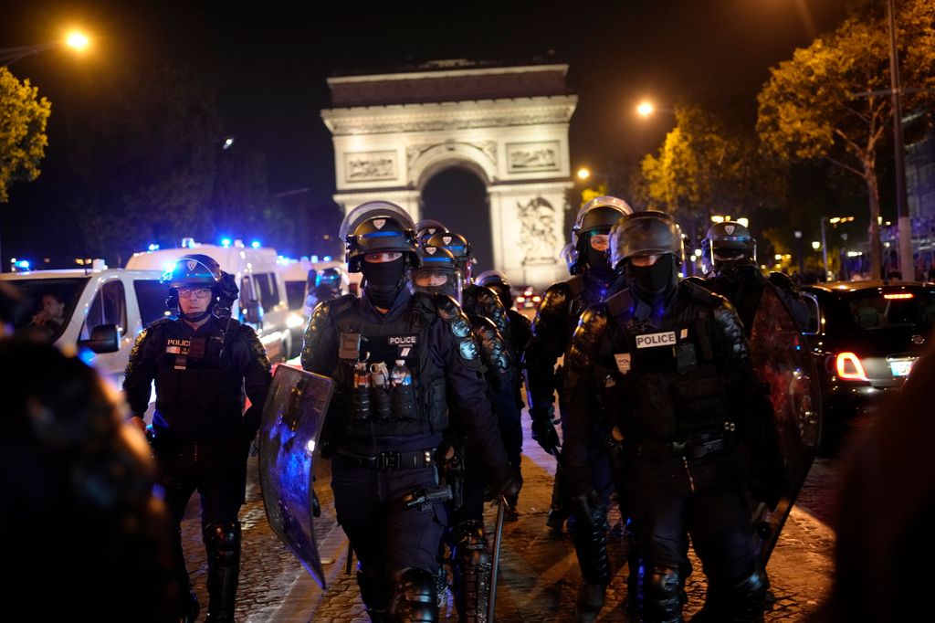 Párizs, Franciaország, zavargások, 2023.07.01., 