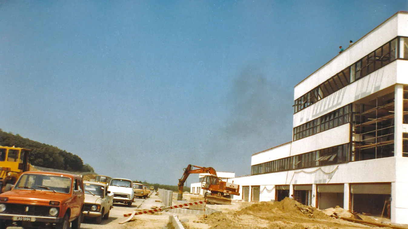 Forma-1, Hungaroring, 1986, építkezés 