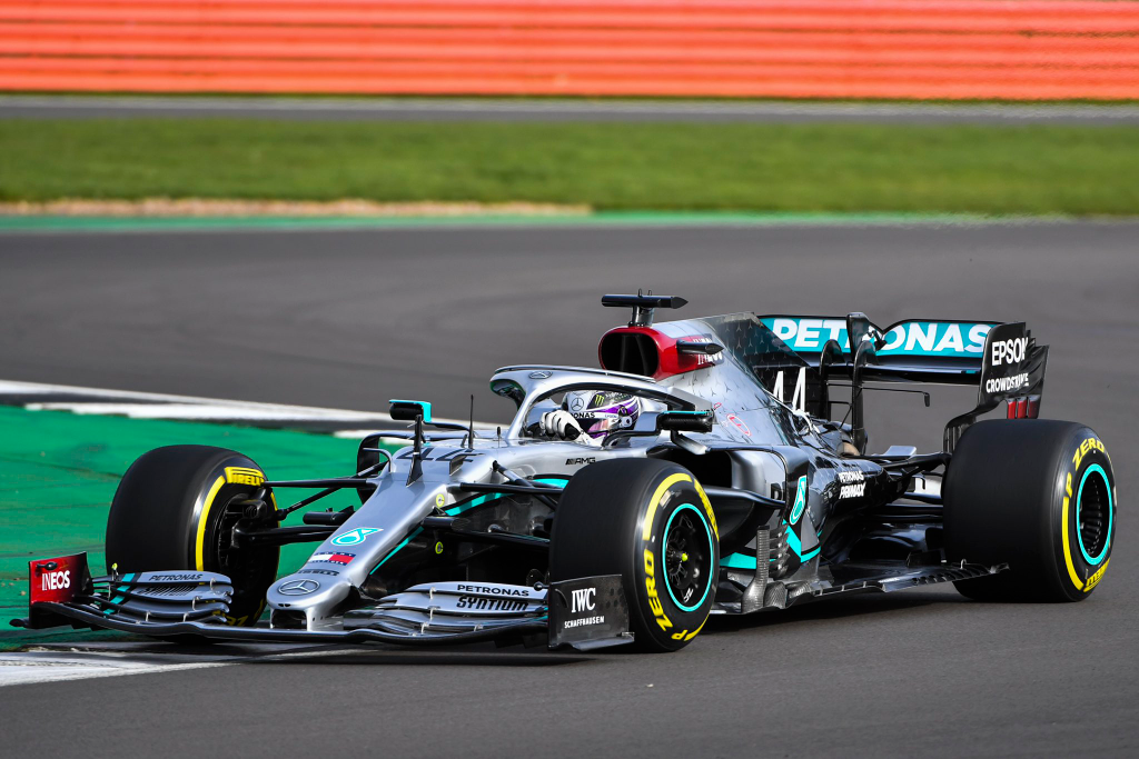 Forma-1, Lewis Hamilton, Mercedes W11, shakedown, Silverstone 