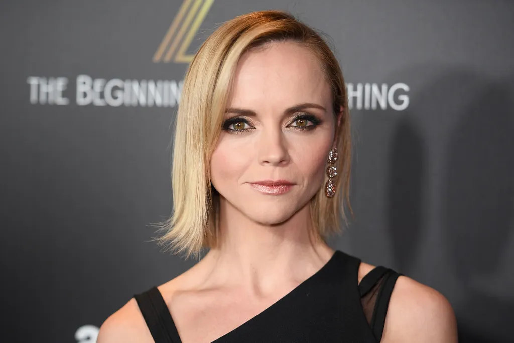 Christina Ricci  Hihetetlen, de ezek a sztárok egyáltalán nem isznak alkoholt - Mutatjuk az okaikat 