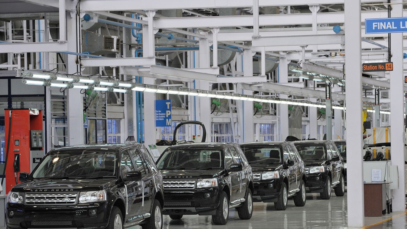 Horizontal FACTORY AUTO INDUSTRY ASSEMBLY LINE ILLUSTRATION Land Rover Freelander II SUV vehicles are seen on the assembly line at the Jaguar - Land Rover manufacturing plant at Pimpri, in the western Indian state of Maharashtra, on May 27, 2011. India's 