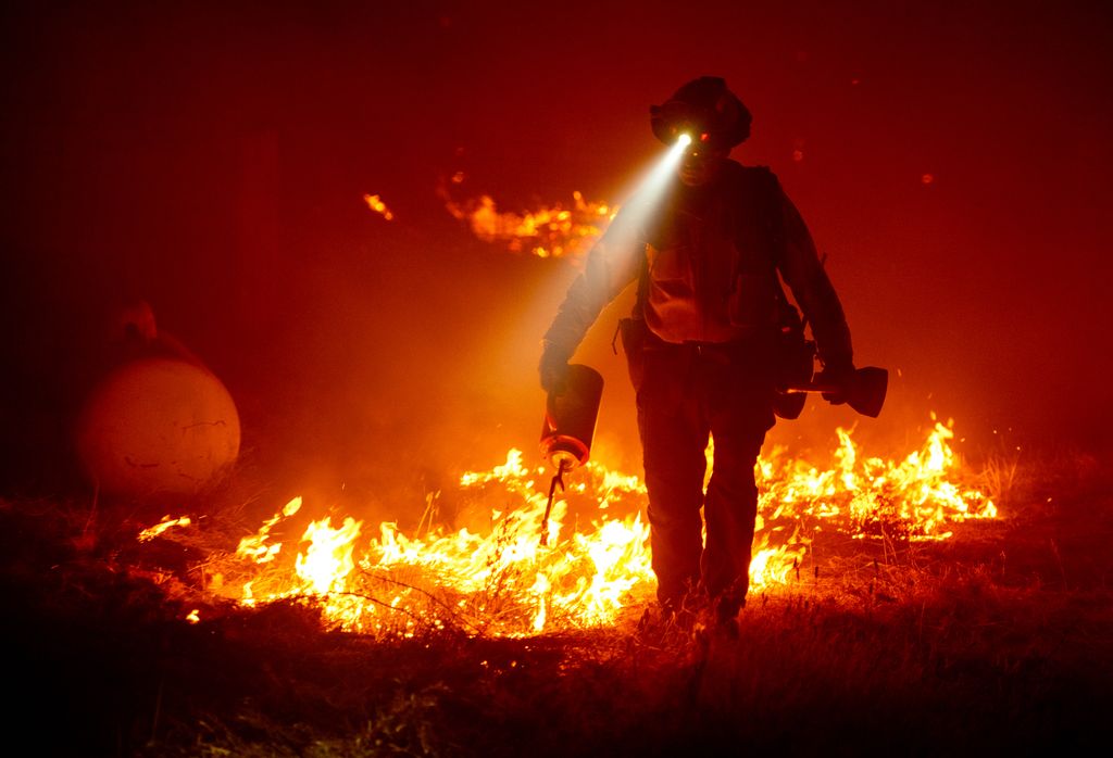 tűz, USA, Egyesült Államok, nyugati partvidék, TOPSHOTS Horizontal FIRES AND FIRE-FIGHTING NATURAL DISASTERS FLAME FOREST FIRE 