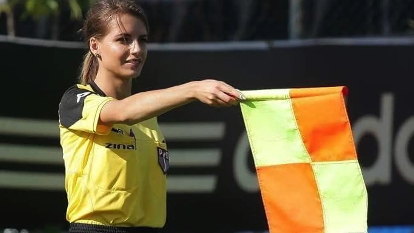 Karolina Bojar, női játékvezető, foci 