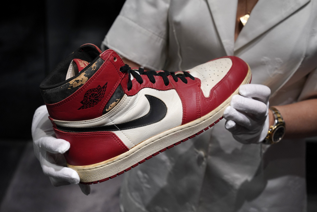 A világ legdrágább sportcipői - fotók 
 4.       Nike Air Jordan 1 High Sneakers - 