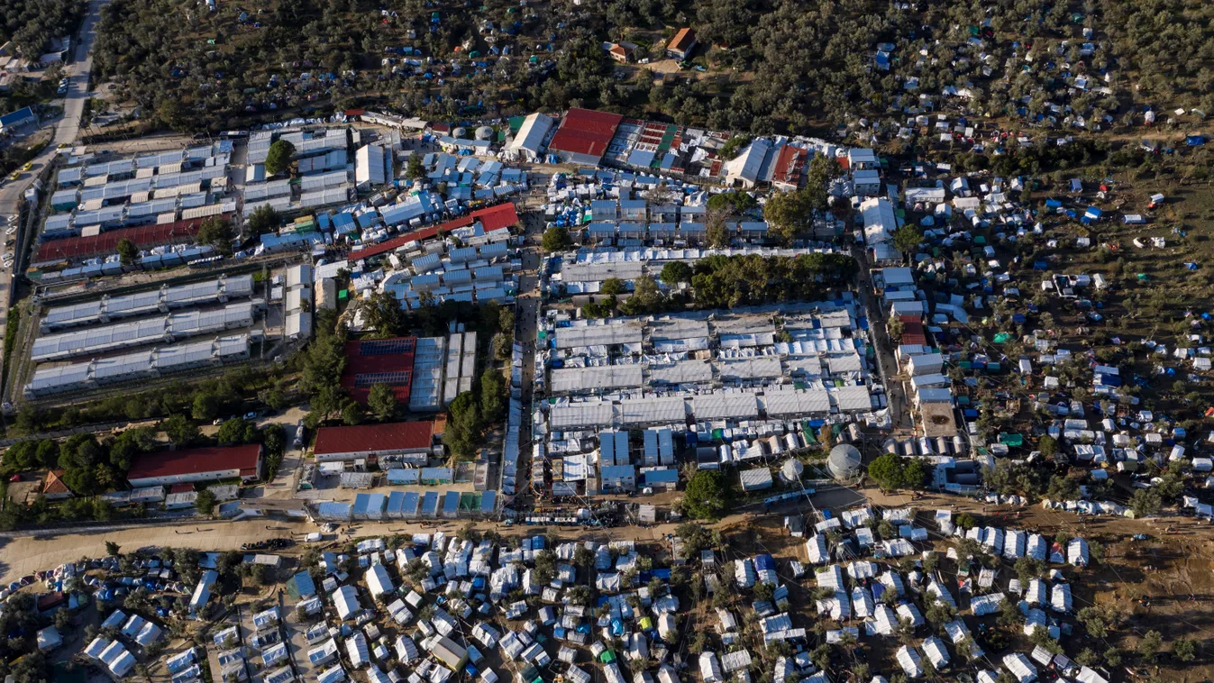 TOPSHOTS Horizontal GENERAL VIEW AERIAL VIEW DISPLACED PERSONS CAMP CONSEQUENCES OF WAR MIGRATION AND IMMIGRATION REFUGEE CAMP POVERTY REFUGEE PERSONNE DEPLACEE-CATASTROPHE ISLAND MAKESHIFT SHELTER 