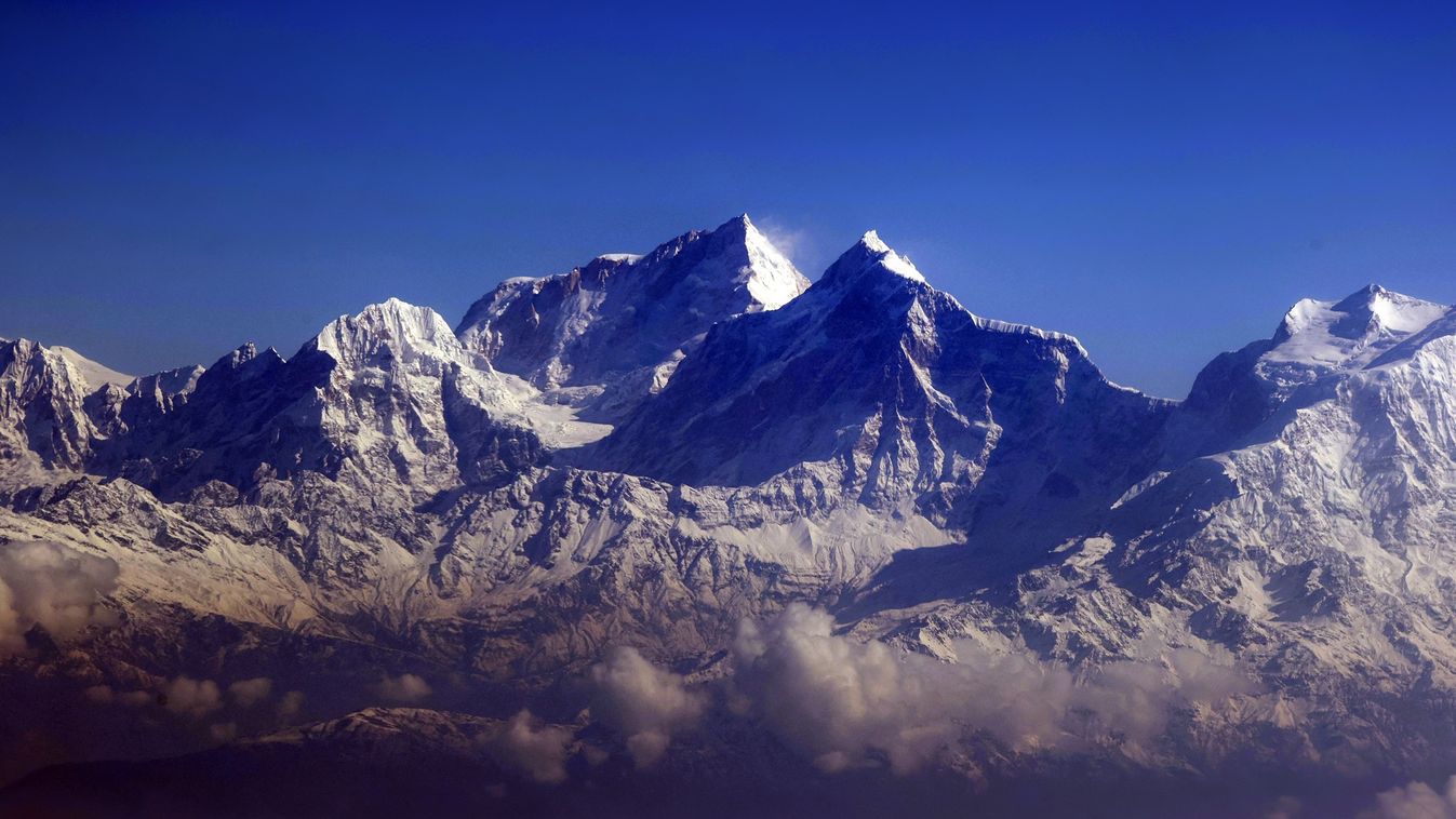 Mountain climbers' favorite : Himalayas Aerial Photography,geography,Nepal,photography Horizontal 