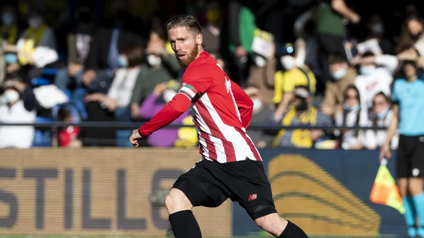 Villarreal CF v Athletic Club - La Liga Santander Villarreal CF v Athletic Club Soccer NurPhoto La Liga Santander La Liga match La Ceramica Stadium Jose Miguel Fernandez IKER MUNIAIN Athletic club Villarreal CF Bilbao April Sports uniform Jersey person ba