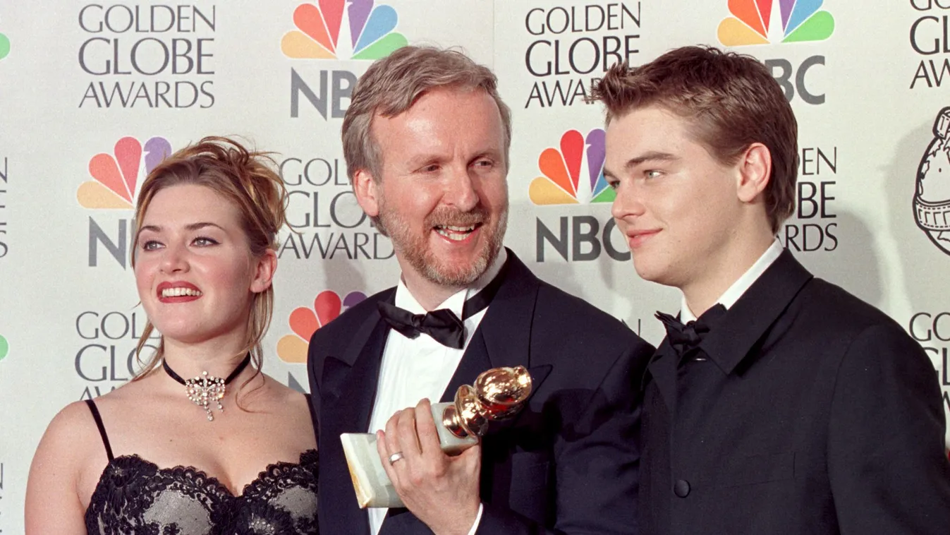 Kate Winslet, James Cameron és a Leonardo DiCaprio az 1998-as Golden Globe-gálán, miután Cameron megnyerte a legjobb rendezőnek járó díjat 