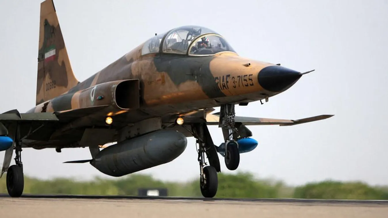 Az iráni légierő azonnal leállította  F5-ös vadászgépek repülését. 