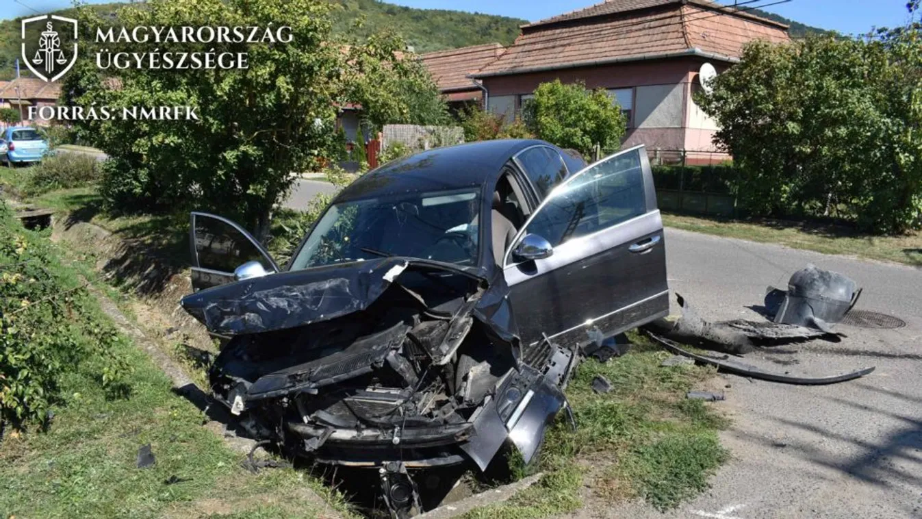 részeg sofőr volt részese egy balesetnek, aki elsétál anélkül, hogy a sérülteknek segített volna 