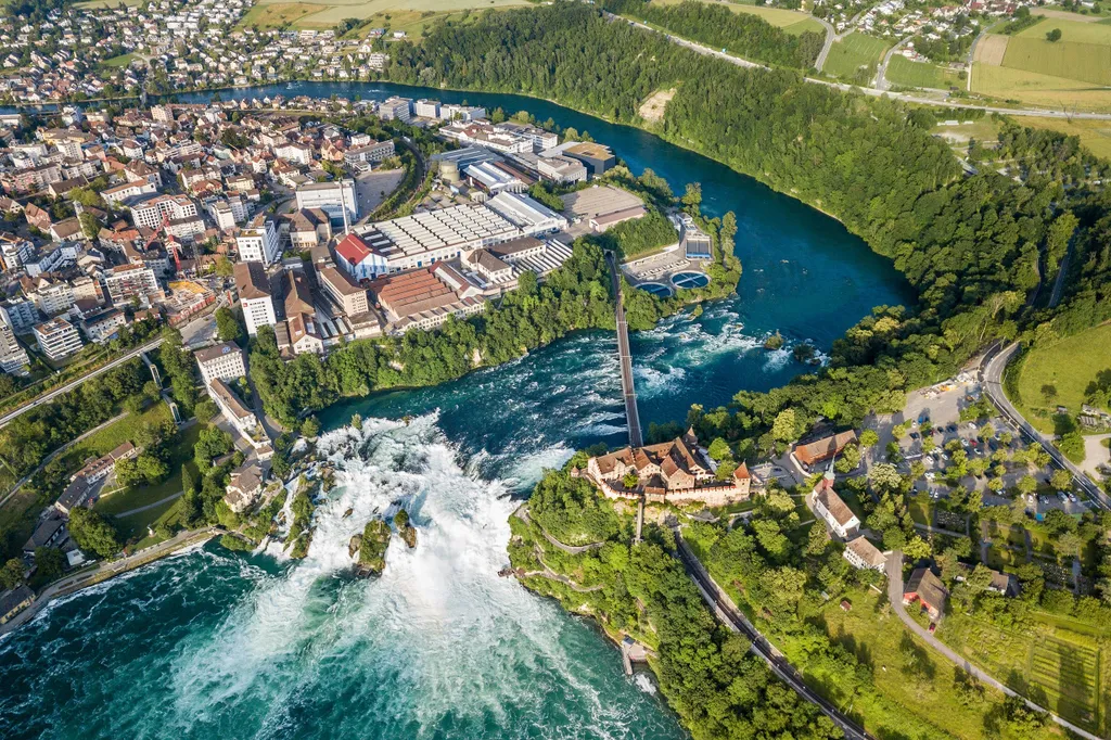 Rheinfall: Svájcban található Európa legnagyobb vízesése, galéria, 2023 