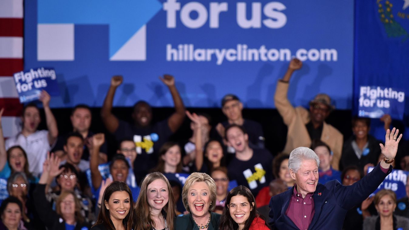 2016 USA választás  Eva Longoria Bill Clinton Hilary Clinton     OCRATIC PARTY POLITICAL SUPPORTER ACTRESS CELEBRITY 