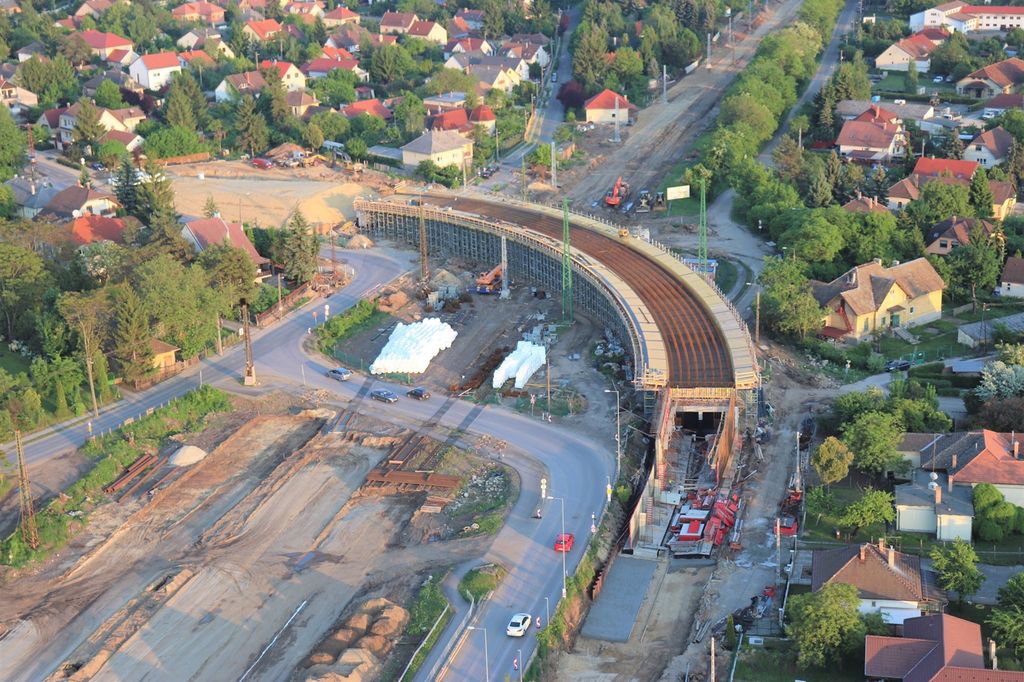 Gödöllő közlekedését javító felüljáró 