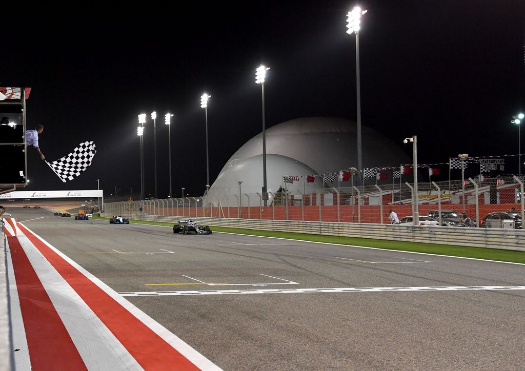 Forma-1, Bahreini Nagydíj, Lewis Hamilton, Mercedes, cél 