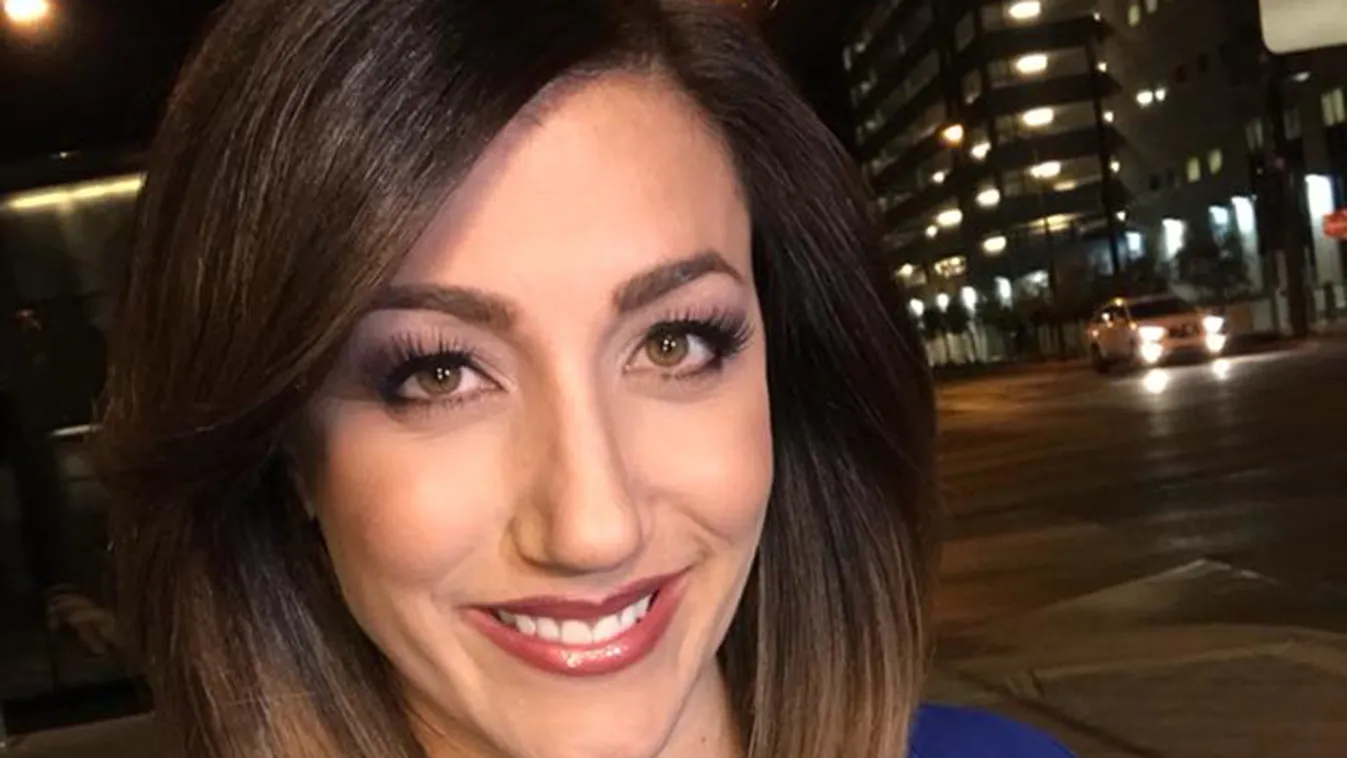 Local News Anchor Discovers She Has Cancer from Pregnancy

credit Michelle Velez facebook 