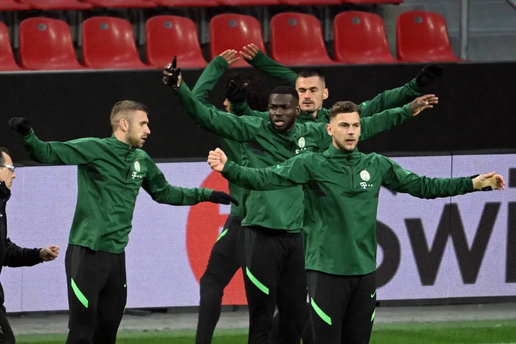 Training Ferencvaros Budapest Sports soccer Horizontal EUROPA LEAGUE 