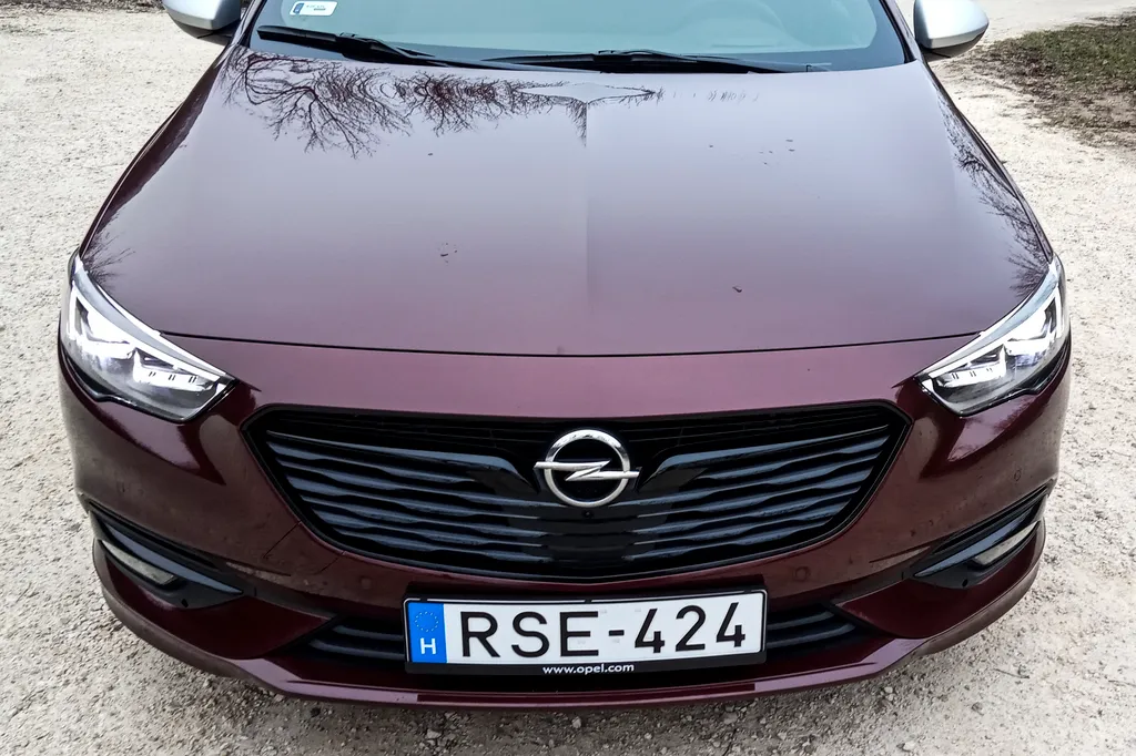 Opel Insignia, Exclusive 