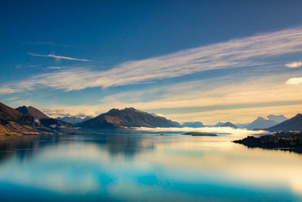 tó, Wakatipu, Új-Zéland, leghosszabb tó, szárazföldi tó, 80 kilométer hosszú 