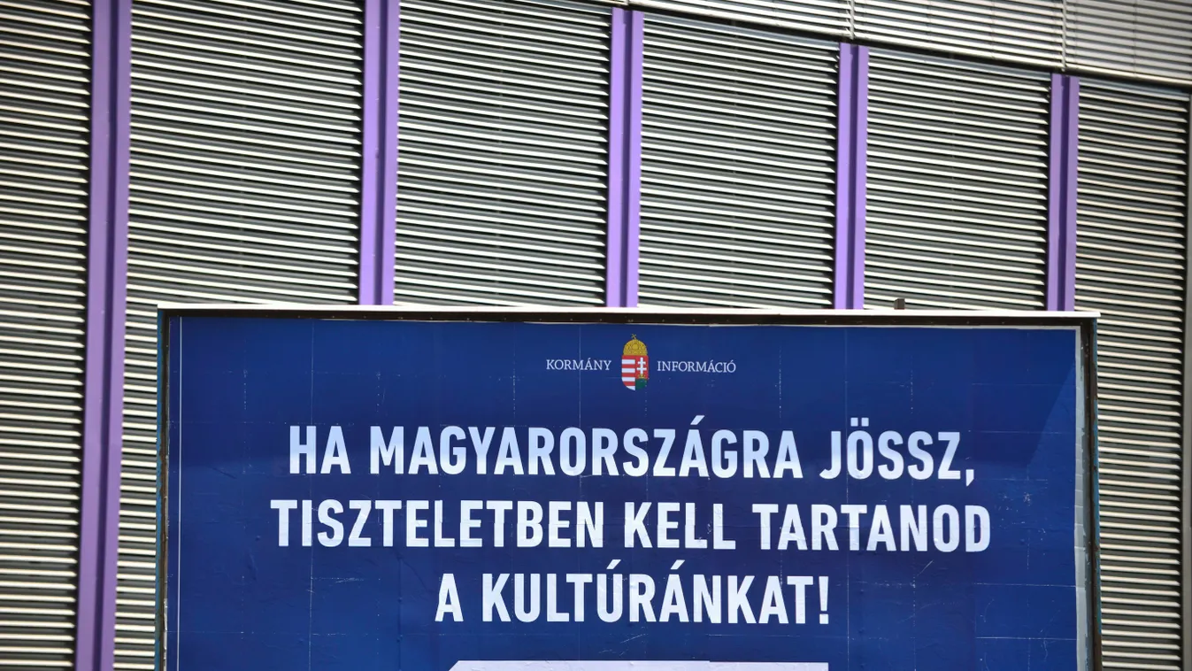 plakát, MKKP, Kétfarkú Kutya Párt, Vastagbőr, Kovács Gergő, bevándorlóellenes plakátkampány 