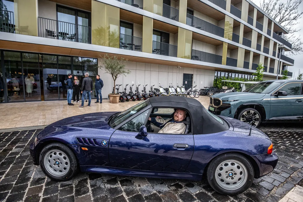 BMW Z3 és M5 Touring veterán autó bemutató 