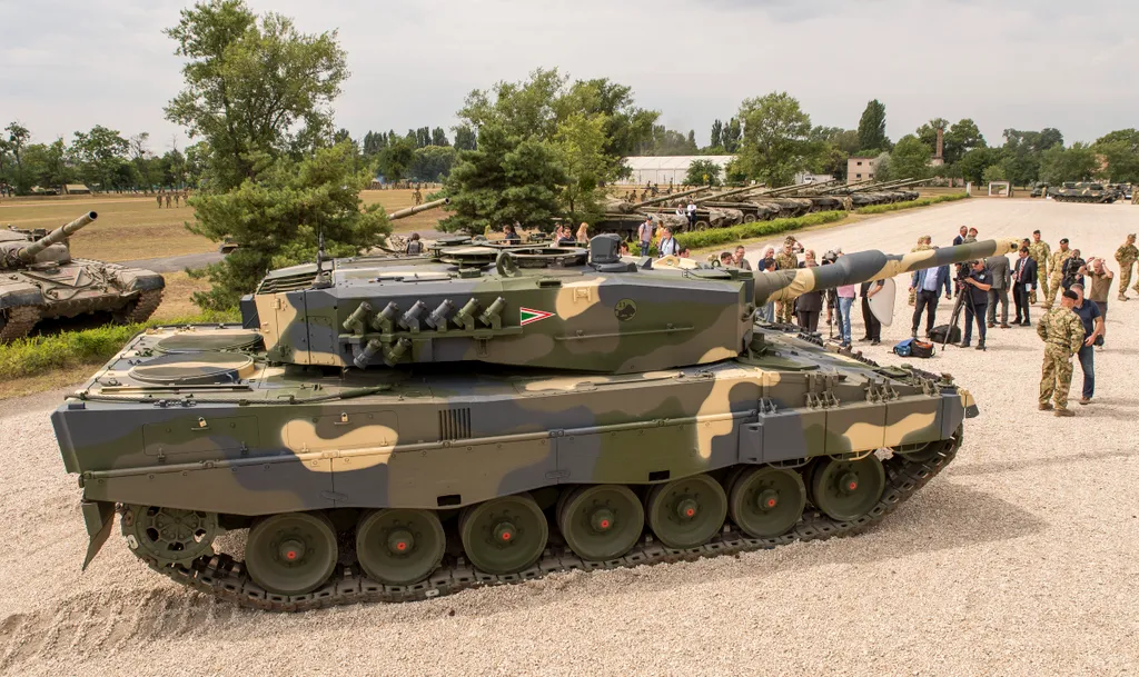 Leopard 2A4HU, harckocsi 