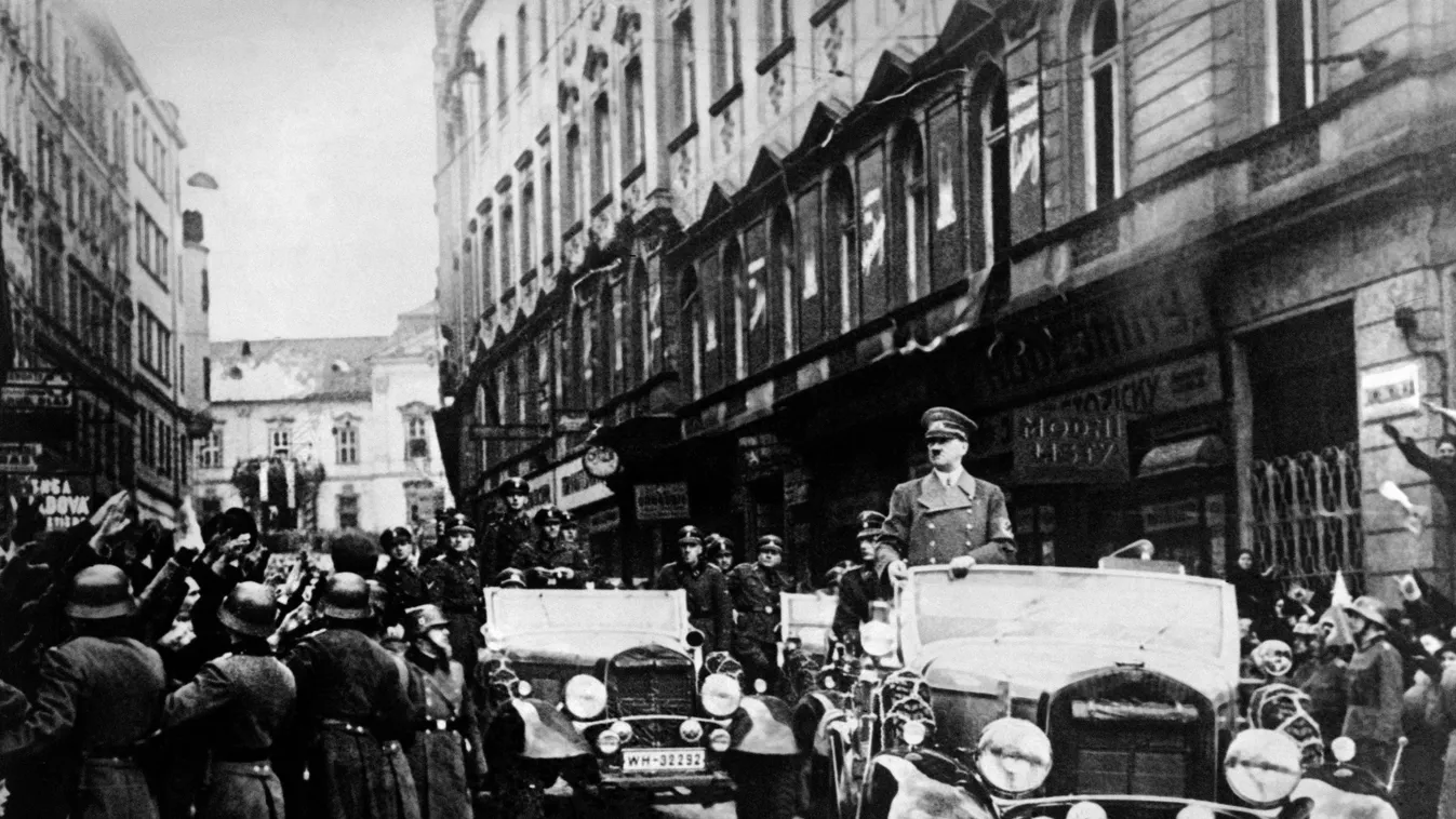 Horizontal NAZI NAZISM CHANCELLOR CITY SECOND WORLD WAR DICTATOR BLACK AND WHITE PICTURE CAR MILITARY PARADE ARMED FORCES FASCIST SALUTE SOLDIER WWII OCCUPATION 