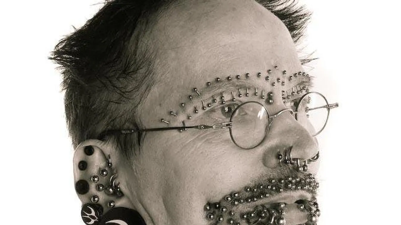 Rolf Buchholz piercing testmódosítás 