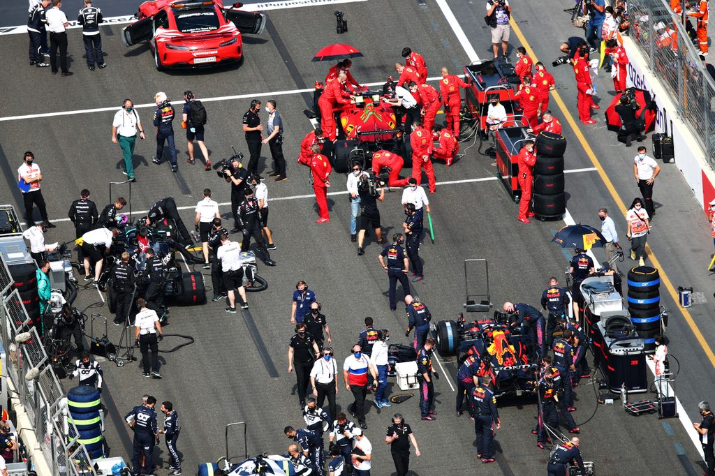 Forma-1, Azeri Nagydíj, Charles Leclerc, Lewis Hamilton, Max Verstappen, Ferrari, Mercedes, Red Bull 