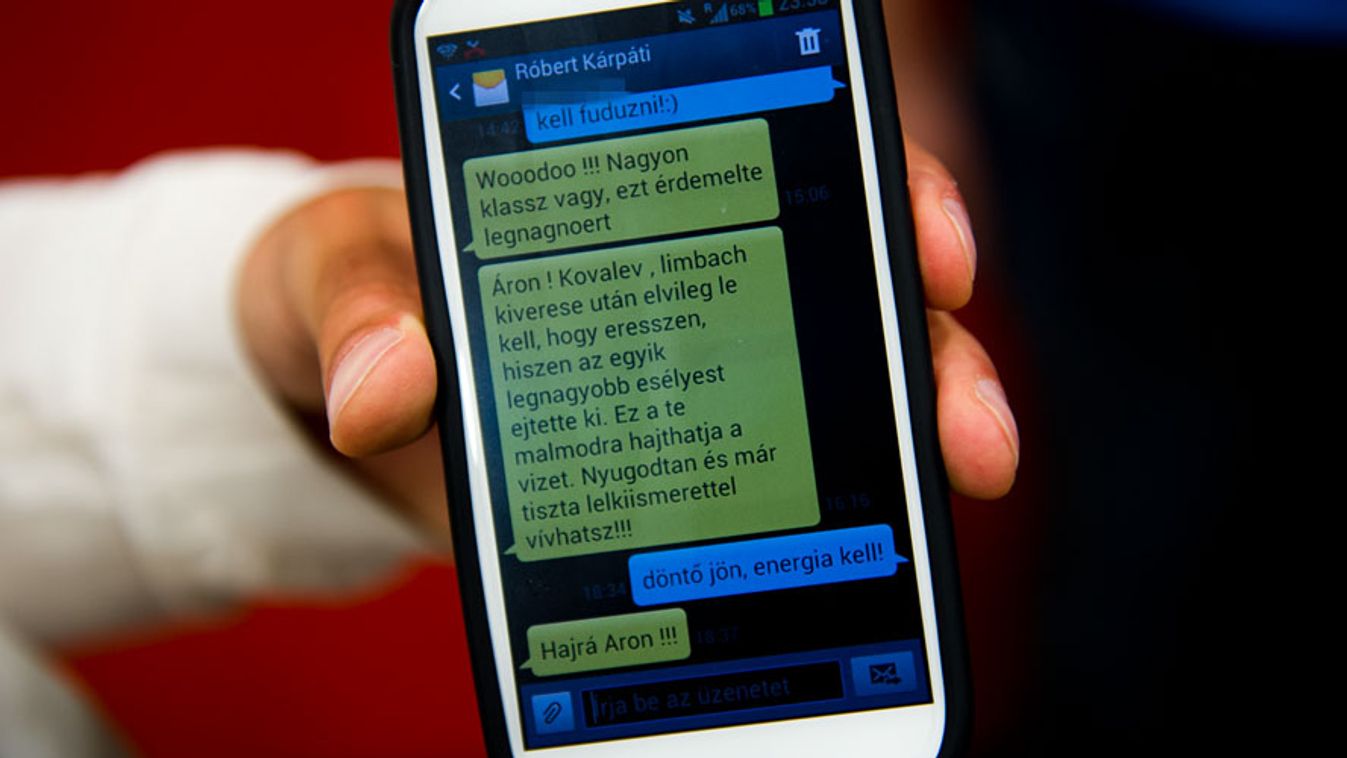 Szilágyi Áron és Kárpáti Róbert SMS-ezése a londoni olimpiai döntő előttről