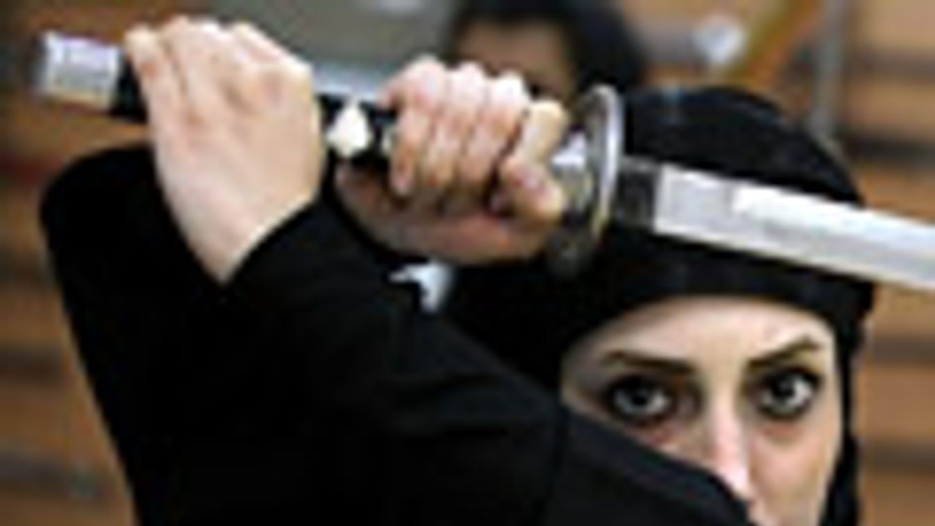 hét képei, női nindzsa Iránban